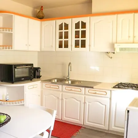 شقة Guestready - Sunnyside And Blue Sea Views نازاريه